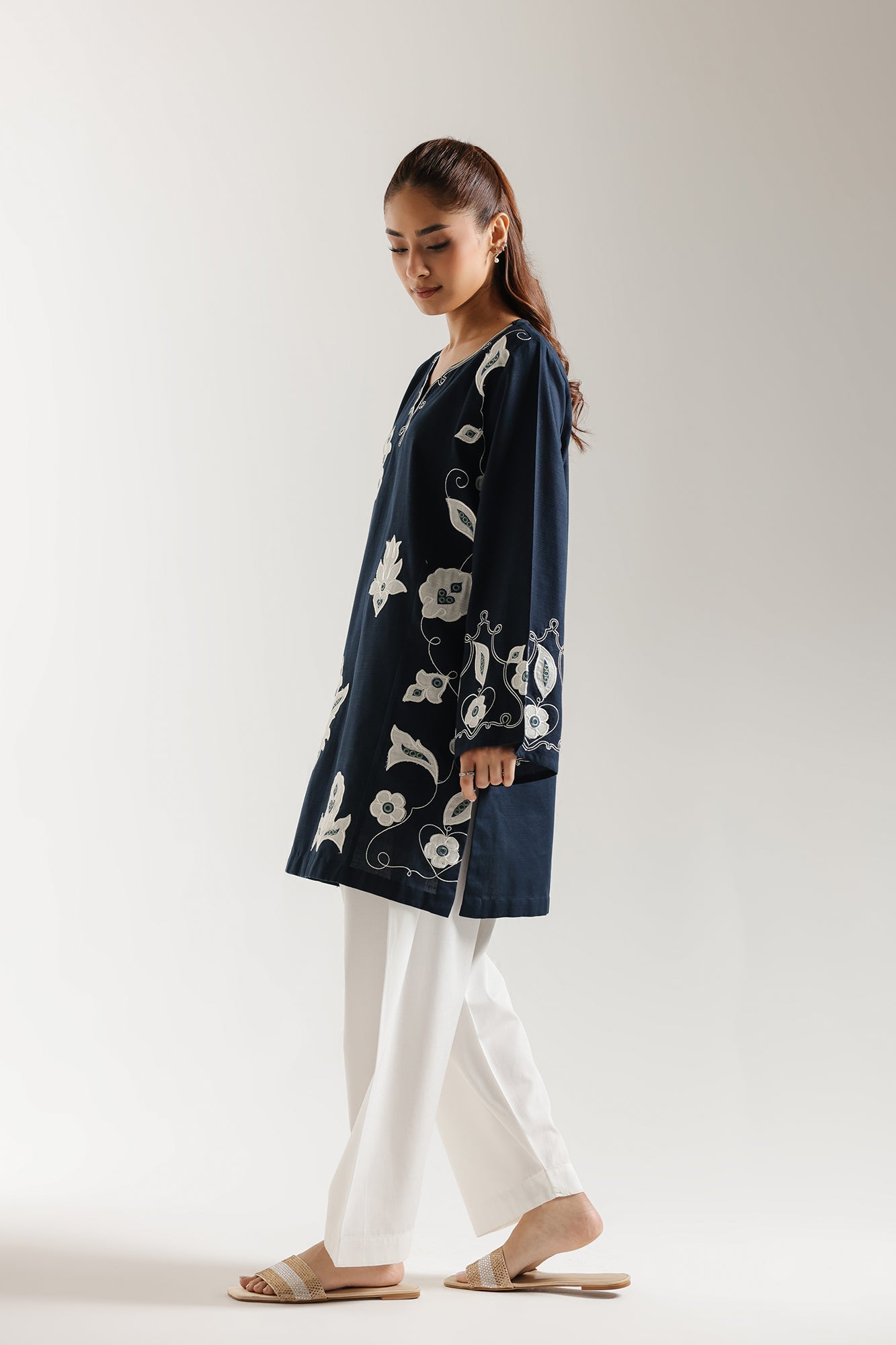 EMBROIDERED SHIRT (E7222/102/618) - Image 3