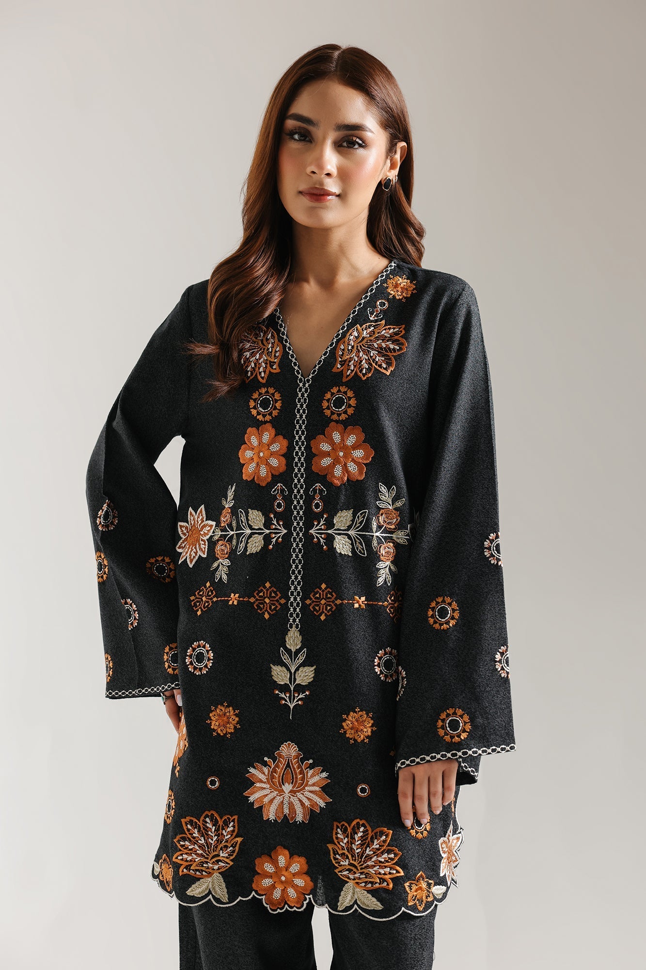 EMBROIDERED SUIT (E7225/102/902) - Image 5