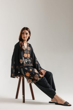 EMBROIDERED SUIT (E7225/102/902)