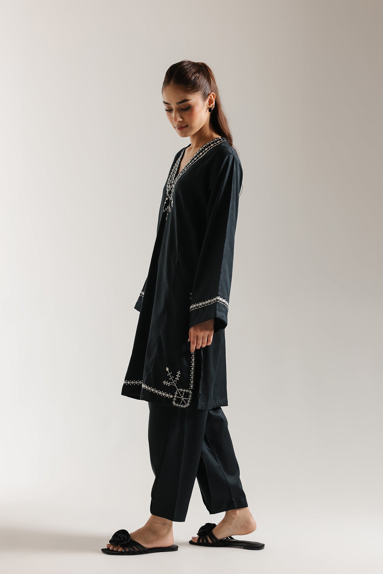 EMBROIDERED SUIT (E7234/102/902) - Image 2