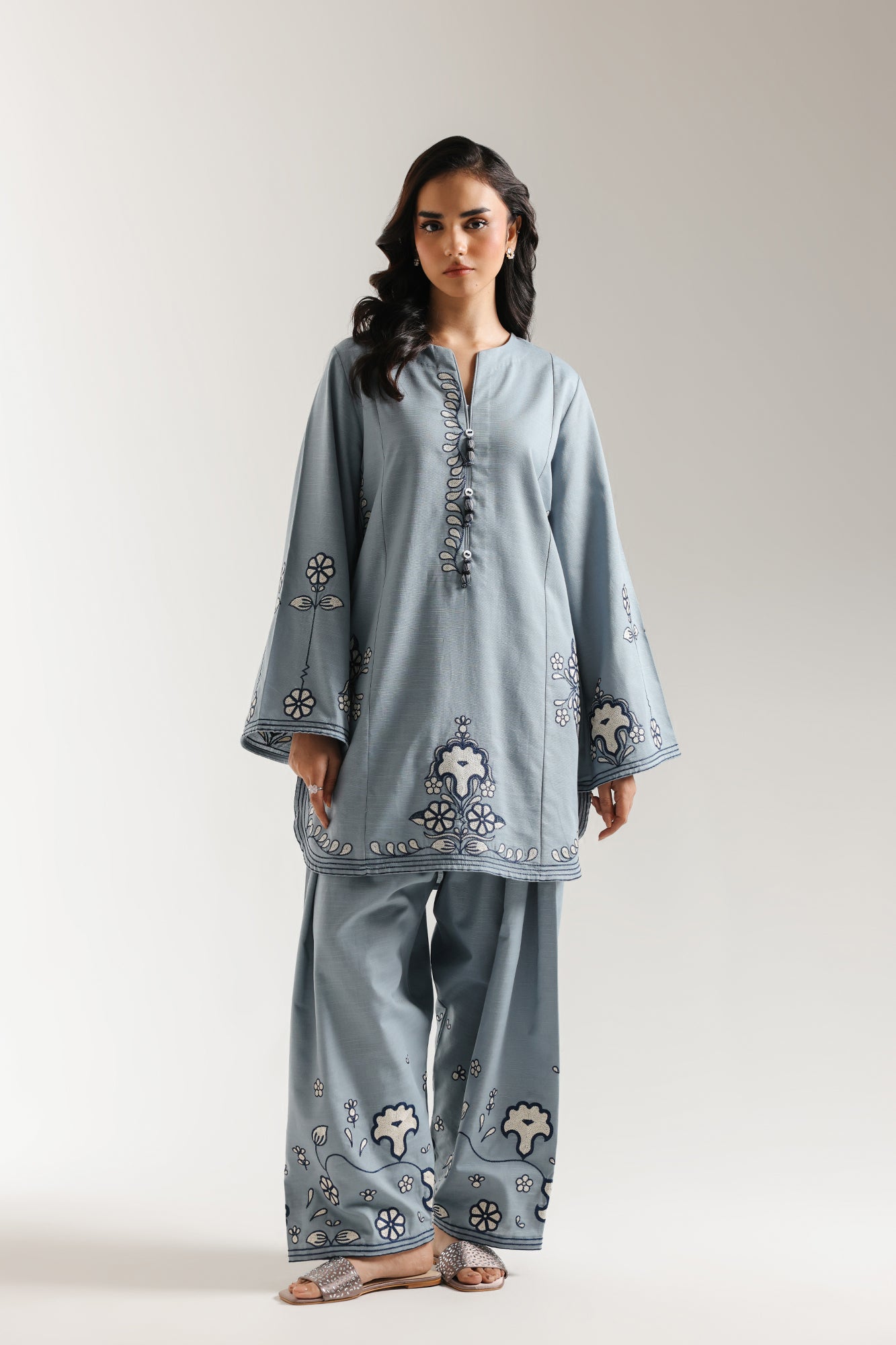 EMBROIDERED SUIT (E7237/102/628) - Image 2
