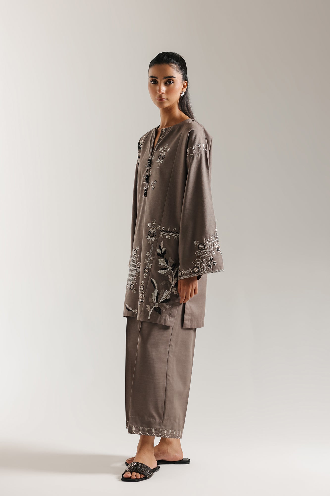 EMBROIDERED SUIT (E7238/102/119) - Image 2