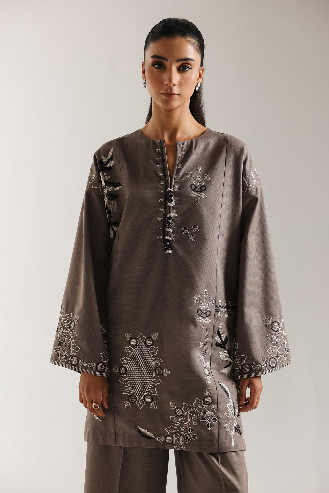 EMBROIDERED SUIT (E7238/102/119) - Image 4