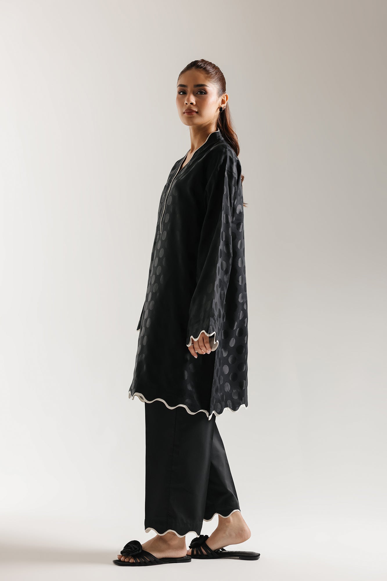 EMBROIDERED SUIT (E7254/102/902) - Image 3