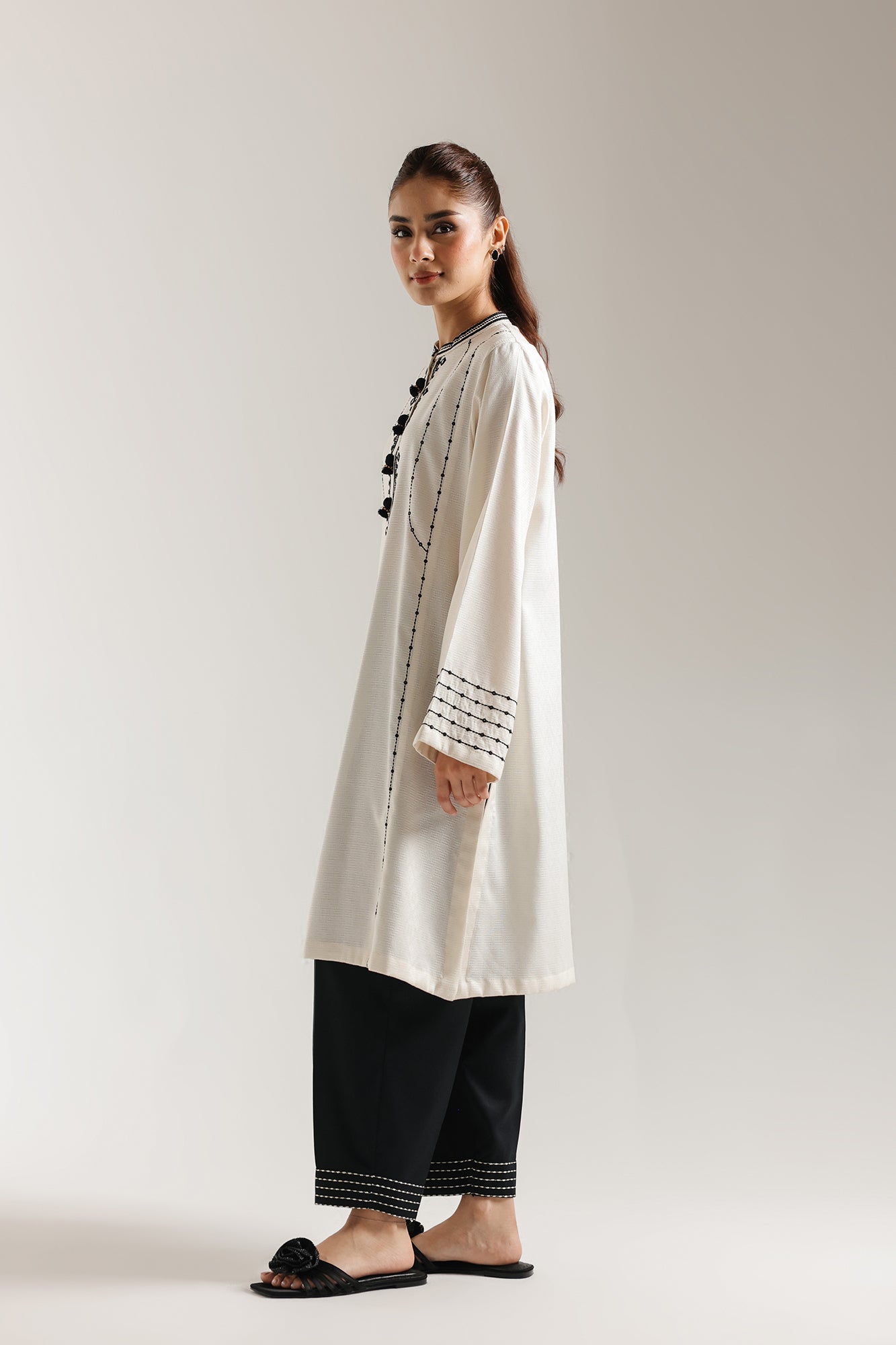 EMBROIDERED SUIT (E7259/102/002) - Image 3