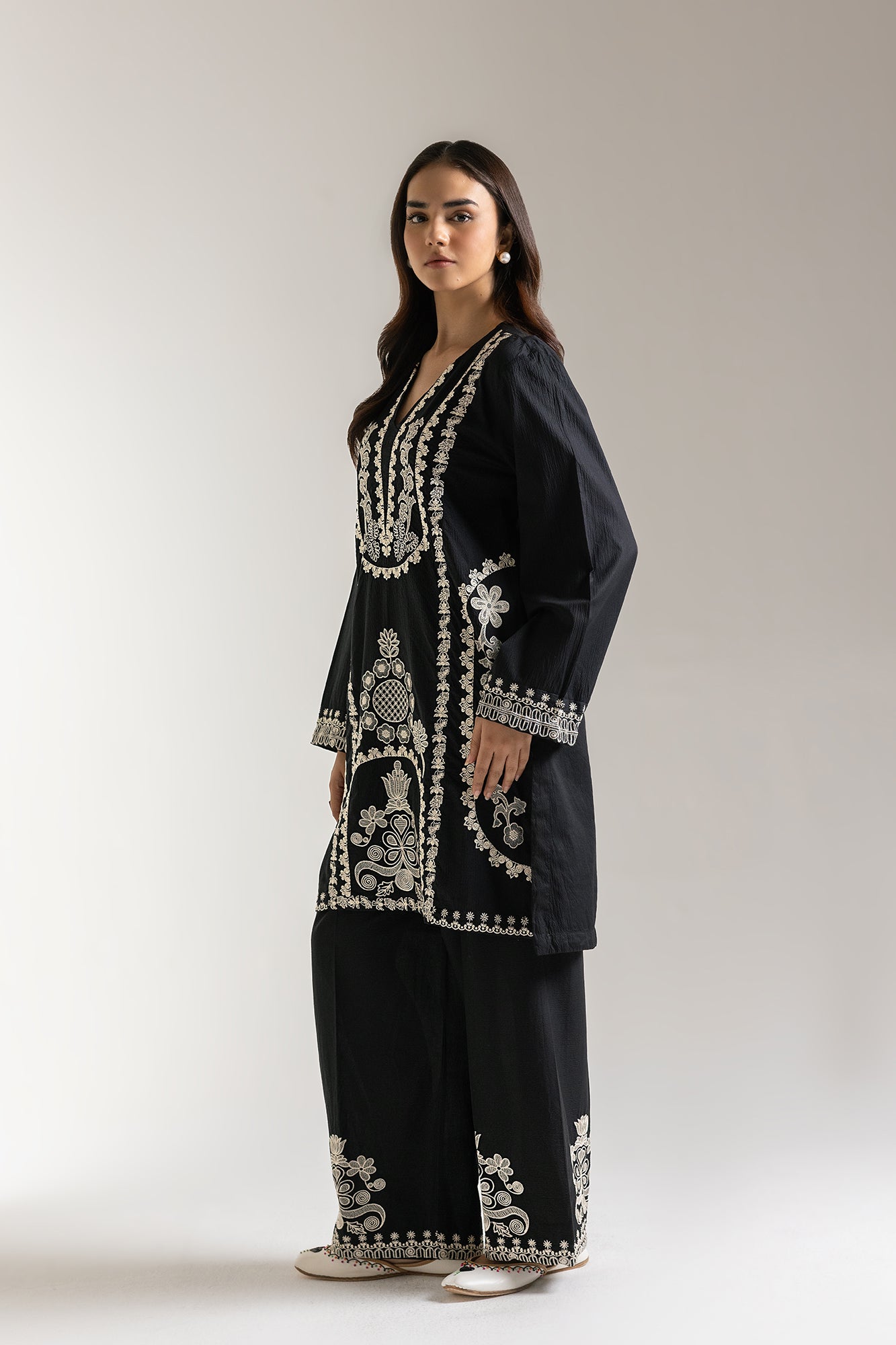 EMBROIDERED SUIT (S5E6535/102/902) - Image 2