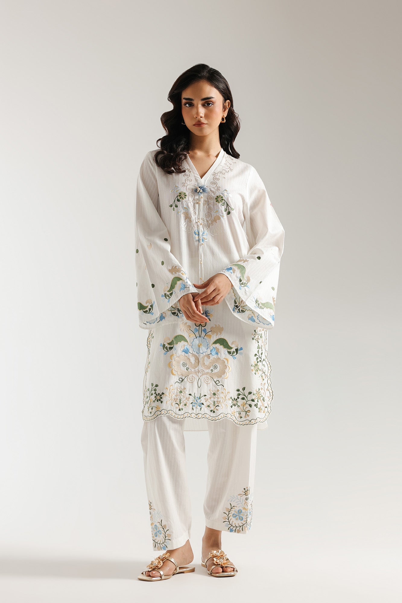 EMBROIDERED SUIT (S8E6545/102/003) - Image 2