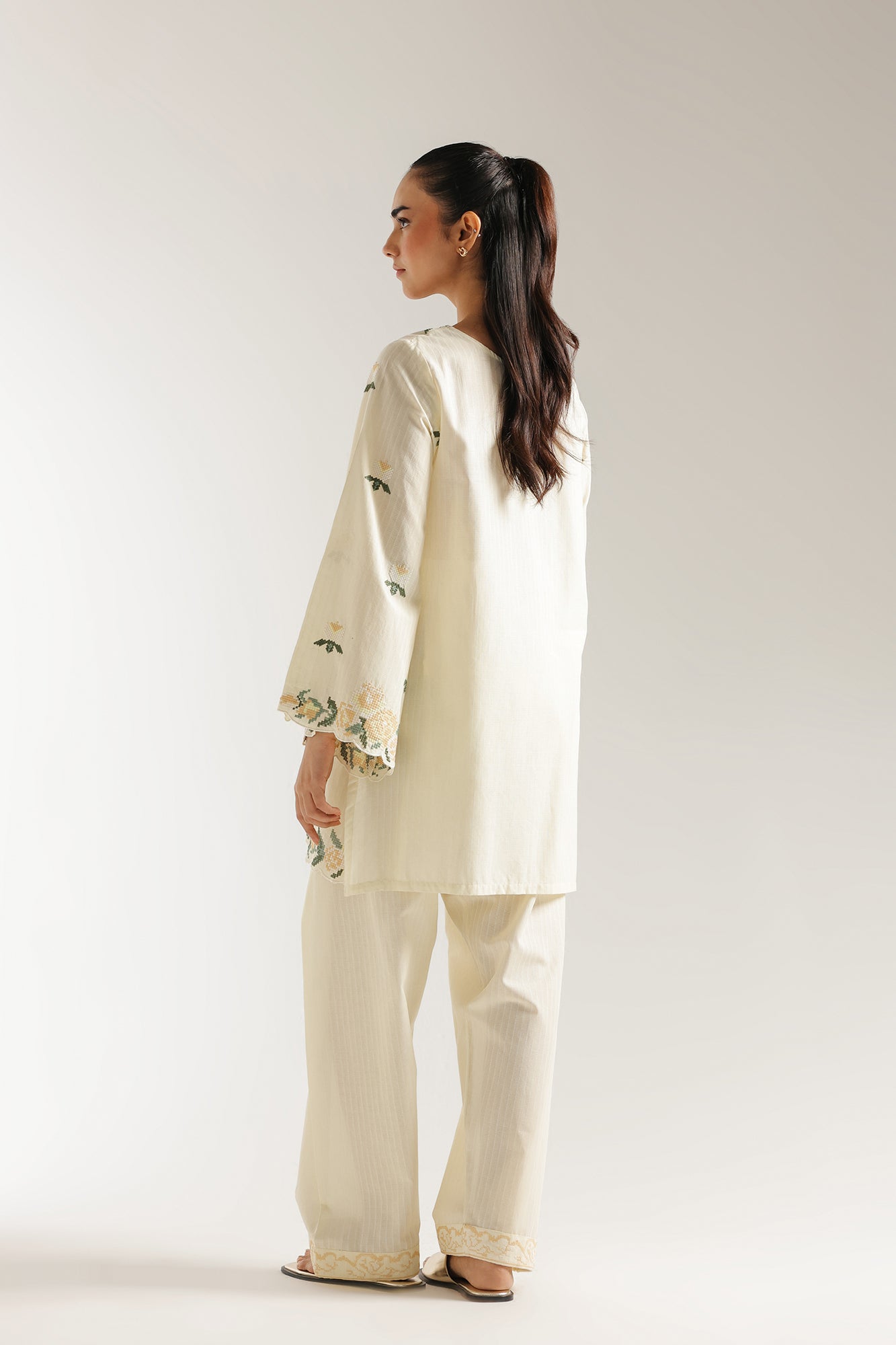 EMBROIDERED SUIT (S9E6327/102/115) - Image 4
