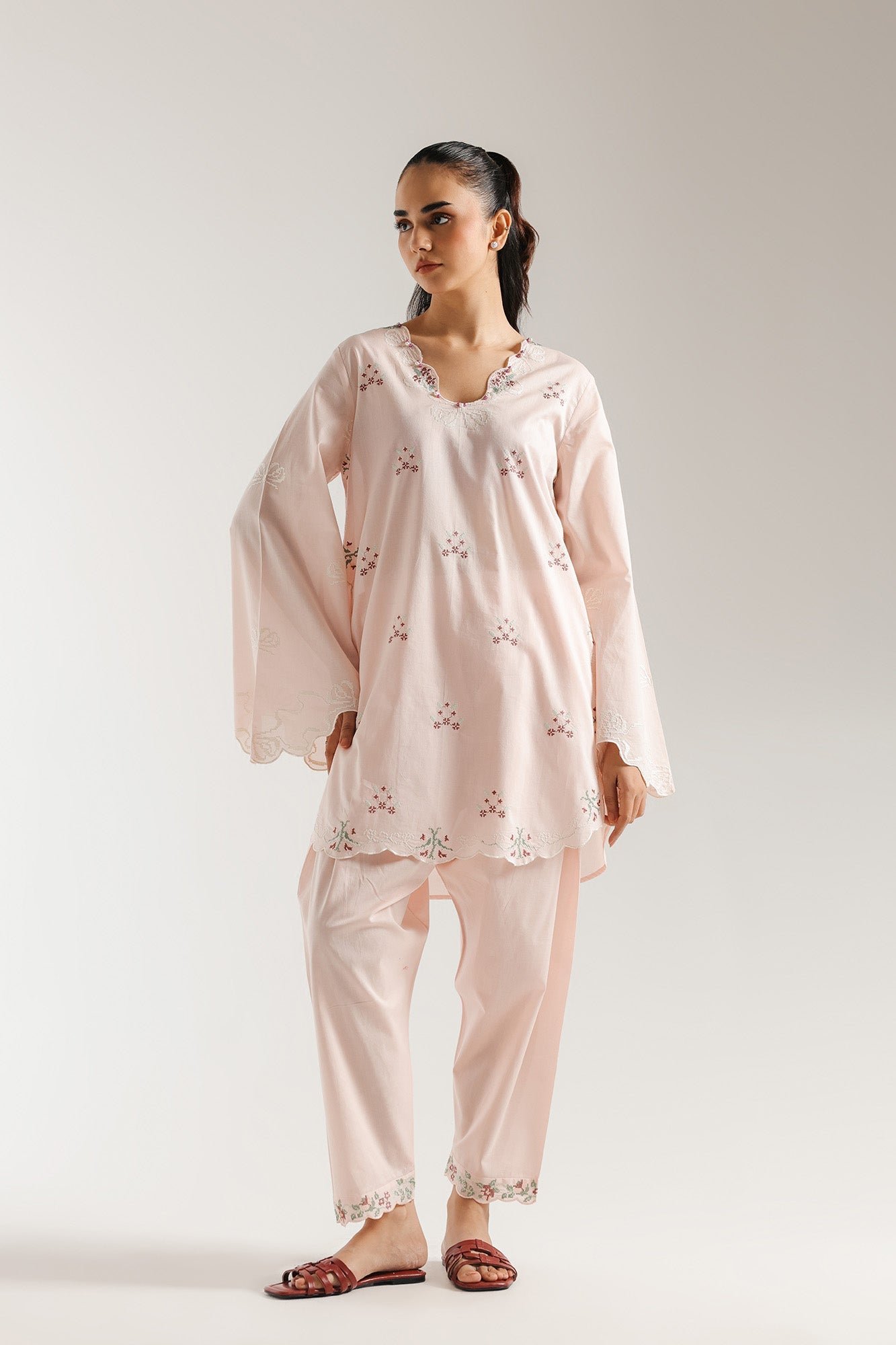 EMBROIDERED SUIT (S9E6408/102/330) - Image 2