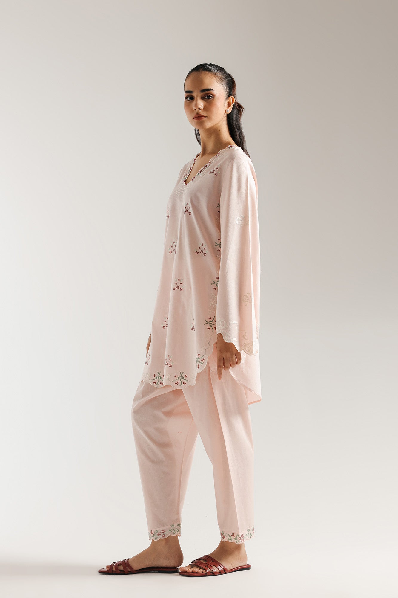 EMBROIDERED SUIT (S9E6408/102/330) - Image 3